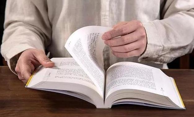 古人:“宁可试人棺,莫穿他人鞋”!参透人性现实,老祖宗大智慧