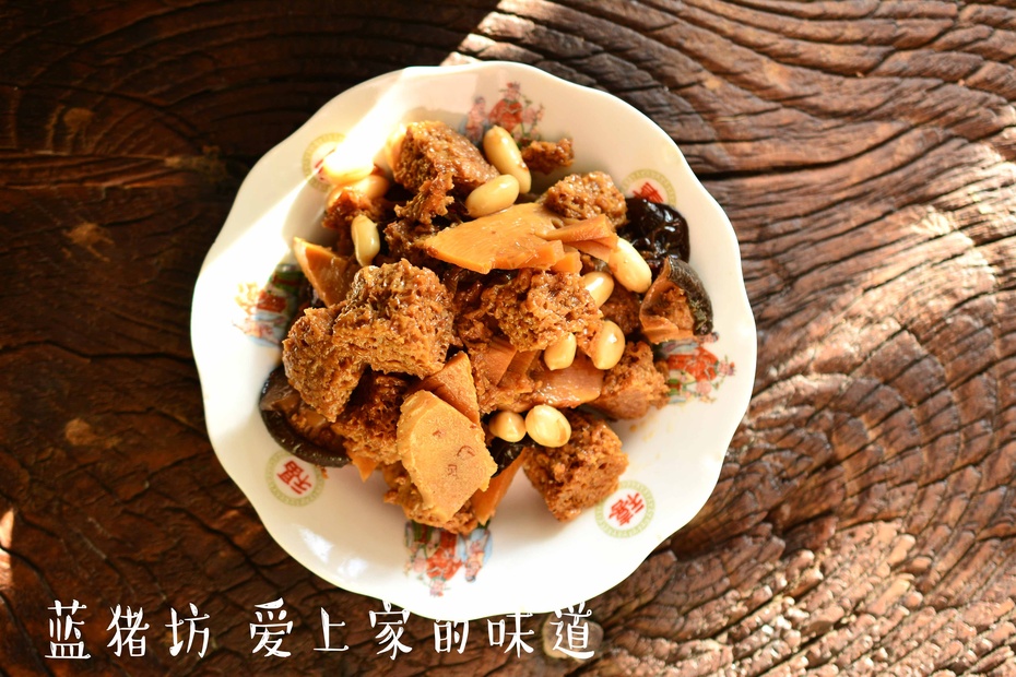 过年大鱼大肉太油腻?这道素菜比肉香,荤素搭配才健康