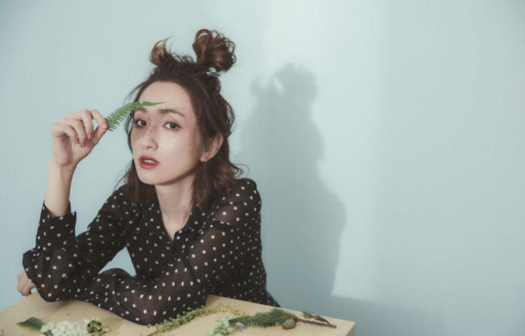 她被封小桂纶镁,18岁结婚31岁拿视后,今凭高分台剧在内地大火