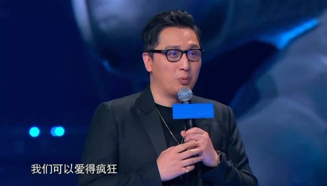 朱丹频繁口误,谢娜疯癫,吴昕撑不住场面,女主持只剩她俩挑大梁