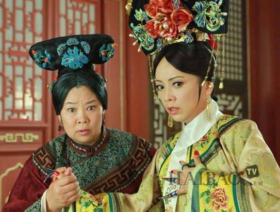 容嬷嬷与皇后同框照美如画,网友:乾隆吃饱了撑的去找夏雨荷