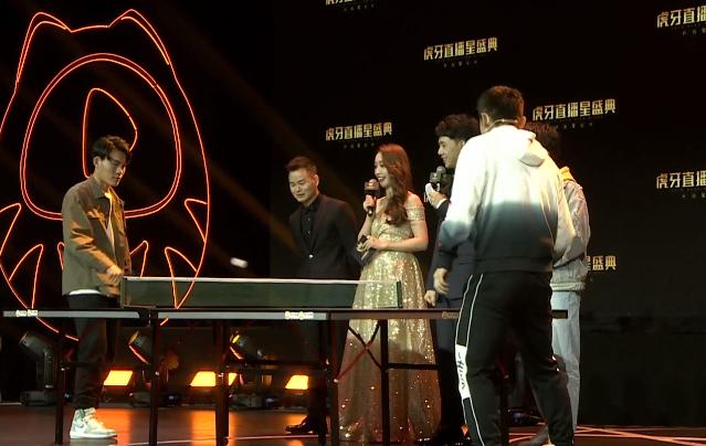 星盛典:他才是虎牙亲儿子,拥有全平台唯一特权,现场放话很霸气