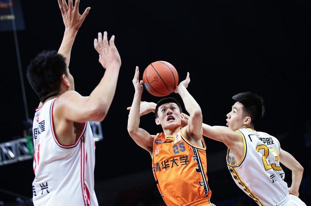 下一个姚明?2.22米新神塔获马布里看好 在全明星舞台大放异彩