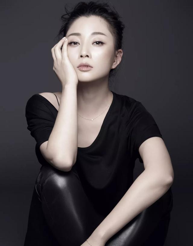 《粉红女郎》翻拍阵容官宣,加入神秘角色,抄经典还是推陈出新?