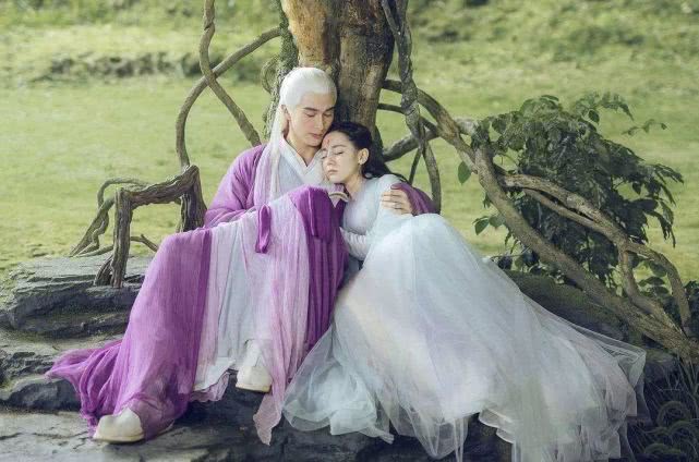 迪丽热巴《枕上书》女扮男装造型曝光,男配被迷得怀疑自己性取向