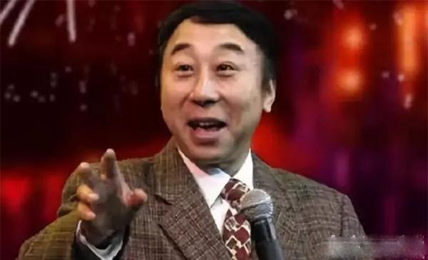 冯巩为何缺席今年央视春晚舞台?他本人亲自道出原因,令人泪目