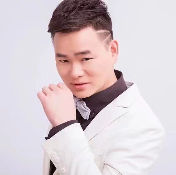 DNF:狂人三连跪后直接哭了,扇自己耳光,都是因为运气差