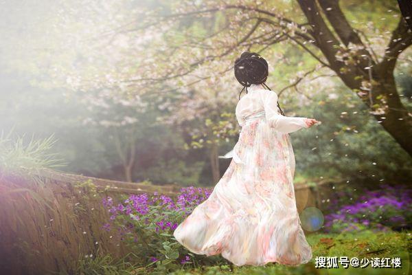 《诗经》中的一首短诗,写出四季轮回岁月流逝