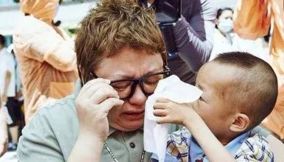 了不起的韩红:为武汉出钱出力,没有明星架子凭良心做好事