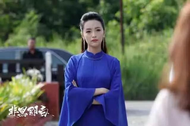 《非黑即白》蛇蝎女主太上头,短短12集,却拍出了美剧的烧脑味道