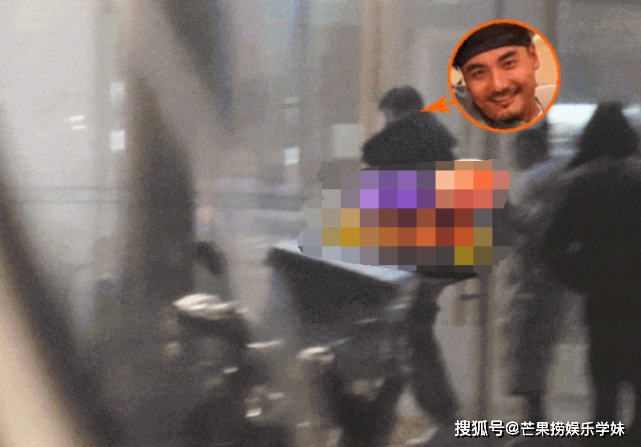 坐实与何洁分居?刁磊应酬与女友人热聊,不返回爱巢却独自去公寓