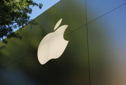 苹果宣布iPhone新规后,用户因不满提起诉讼,获2500万