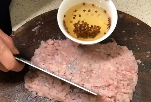 立春了,用它包饺子,比韭菜饺子鲜,比肉饺子香,孩子吃了更聪明
