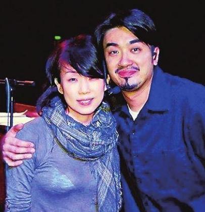 53岁林忆莲与小11岁男友相恋八年分手,与李宗盛离婚曾与初恋复合