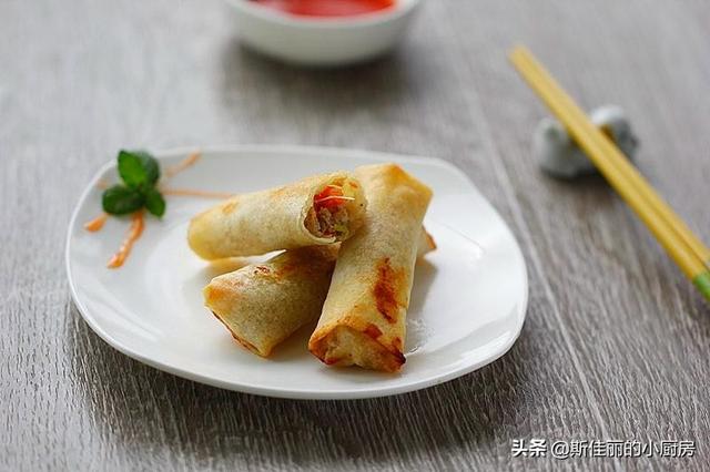 这小吃我家隔三差五就做,5种春卷的做法,每次上桌三两下就光盘
