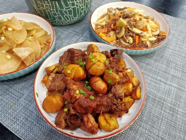 宅家不出门,老公囤了几千块钱的肉,天天晚餐有肉吃,网友:土豪