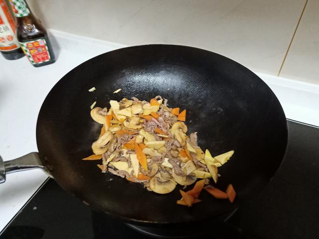 宅家不出门,老公囤了几千块钱的肉,天天晚餐有肉吃,网友:土豪