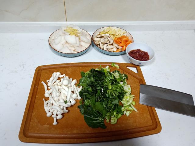 宅家不出门,老公囤了几千块钱的肉,天天晚餐有肉吃,网友:土豪