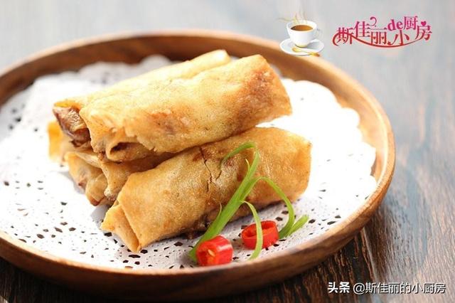 这小吃我家隔三差五就做,5种春卷的做法,每次上桌三两下就光盘