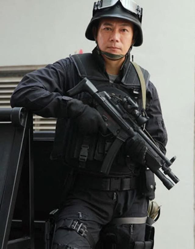 被评是用完就扔!香港知名男艺人演足28年从未在TVB夺过奖