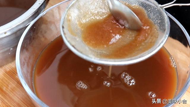 教你在家熬制秋梨膏,清热去火,润肺止咳,做法超简单