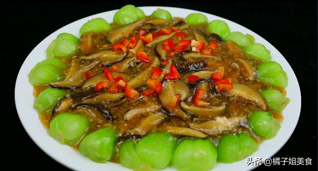自从学会香菇这么做,老公天天抢着吃,营养美味,给红烧肉都不换