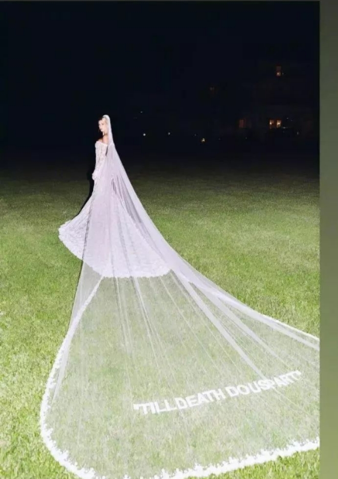 比伯海莉结婚纪录片曝出,比伯大喊“我结婚了”,婚礼奢侈又浪漫