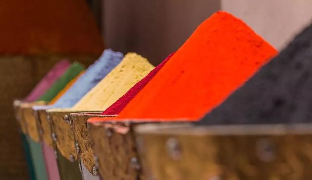 【转】摩洛哥给你一个五颜六色的浪漫