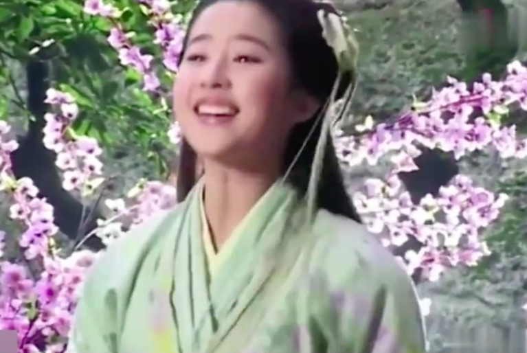 刘亦菲16岁拍《仙剑》花絮,动情喊逍遥哥哥,被她奶凶的演技萌哭了