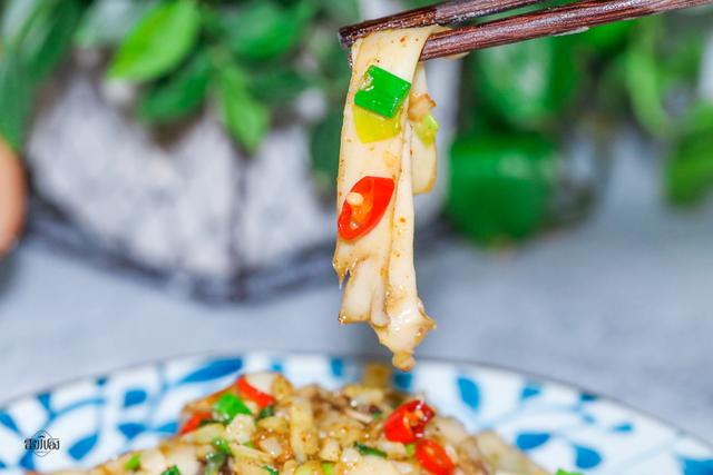 杏鲍菇吃了这么多年,就服这1种做法,素食吃出了肉的味道