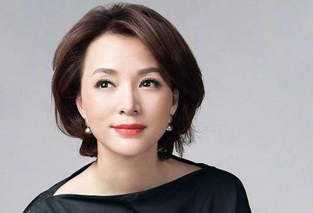 央视内部人员透露:董卿没有离开央视,正积极录制和武汉相关节目