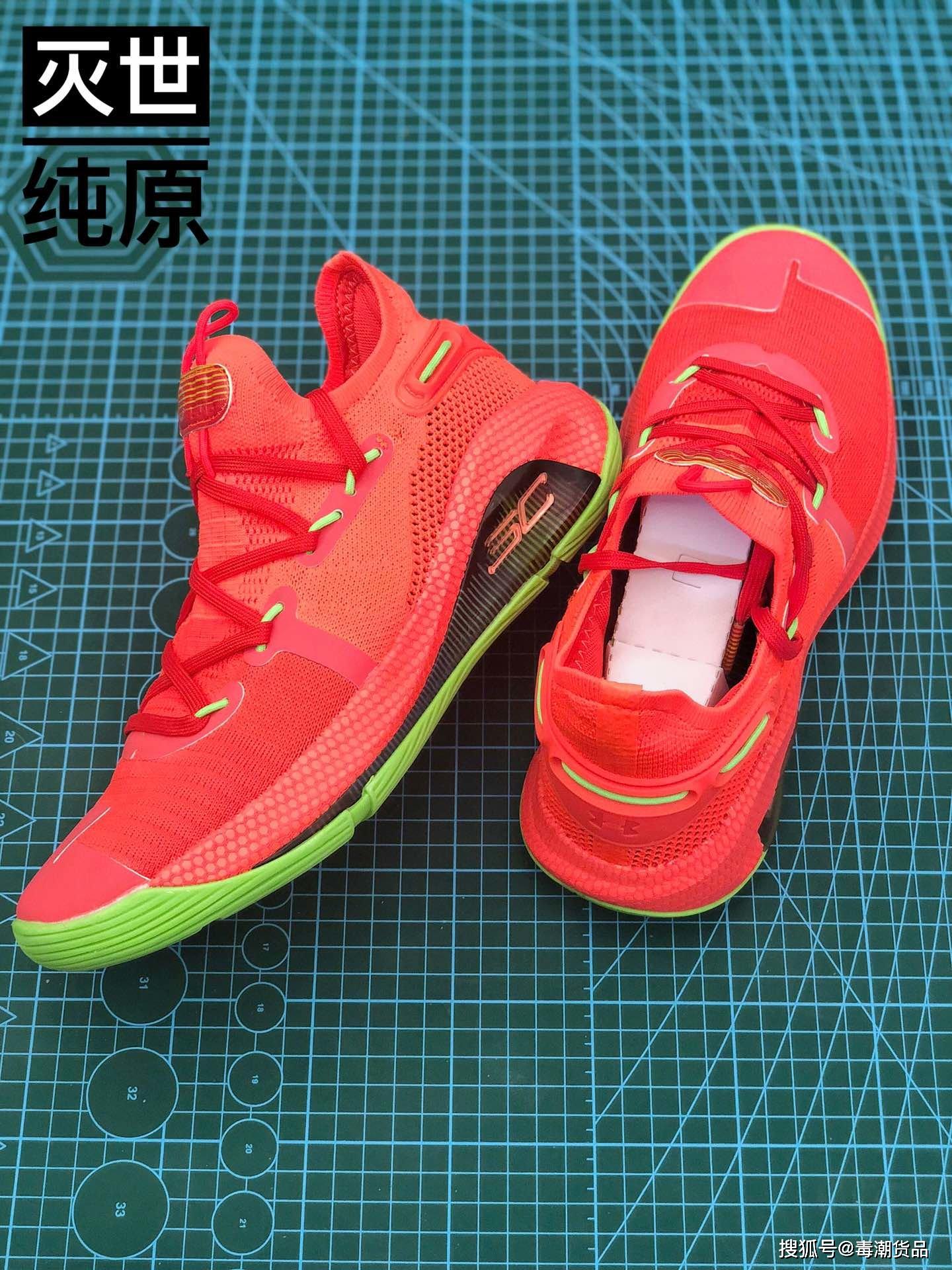 三分球改变联盟的格局,NBA控卫王斯蒂芬库里签名鞋6代 开箱测评