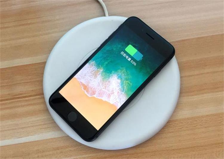 iPhone9来了:该和iPhone8说再见了