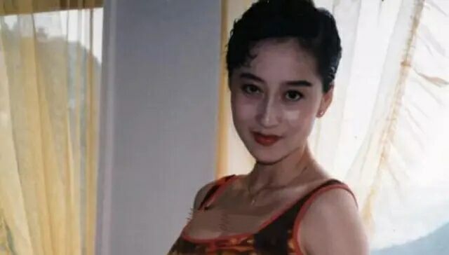 一见钟情“婚外恋”,结婚21年零绯闻,利智、李连杰的坎坷爱情