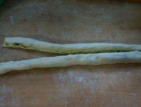 葱花烙饼想层次分明?掌握3个重点,烙饼一层又一层,香软还酥脆