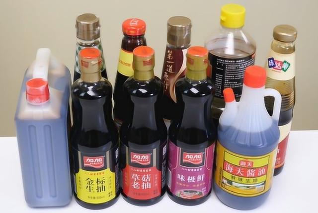 吃了20多年才知道生抽、老抽、酱油、味极鲜、蚝油的区别,白吃了
