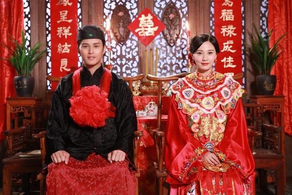 大曝被绯闻对象夺走“第一次”TVB一线花旦与其互动超甜蜜引热议