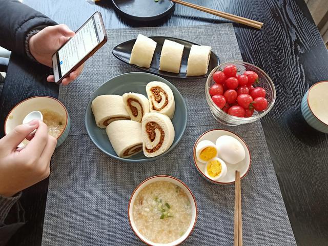 20分钟1桌早餐,就是这么快!儿子说太丰盛,网友说:真实
