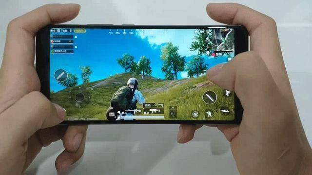 红魔5G真机照曝光,红魔3价格感人,友商直呼残暴