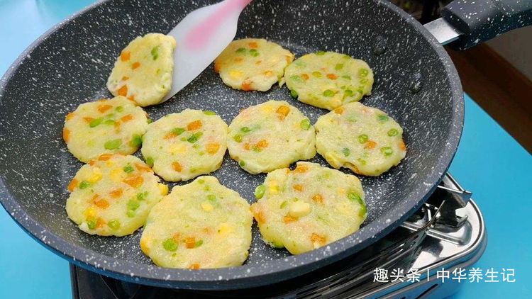 不用发酵不用水,就做成了营养美味的饼!路上备着你和宝宝不愁饿
