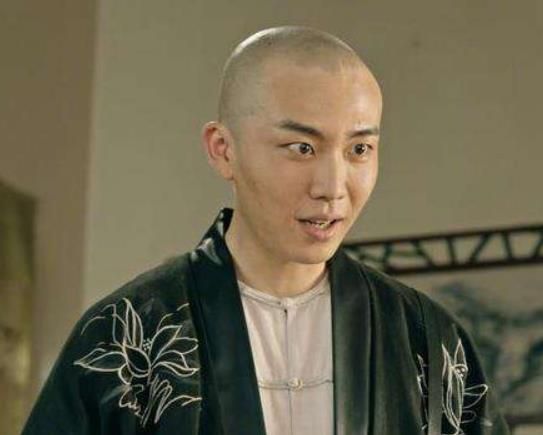 车内激吻杨紫,陈情令里演活温晁后,《热血同行》演莲二抢风头