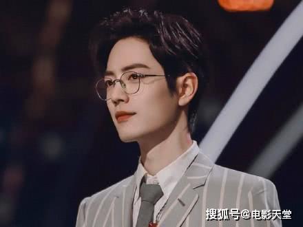 从顶级流量到全网抵制,肖战这是要被他的粉丝搞臭?