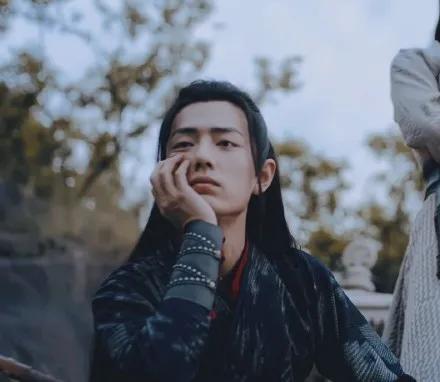《陈情令》再放新花絮,肖战和王一博粉丝都不满,问题出在哪里?