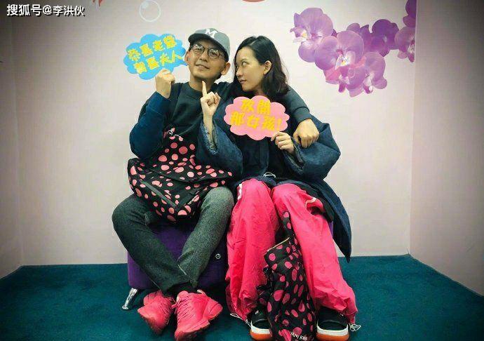 黄子佼与小19岁女友结婚,小S大方送祝福,绯闻女友曾宝仪也看开了