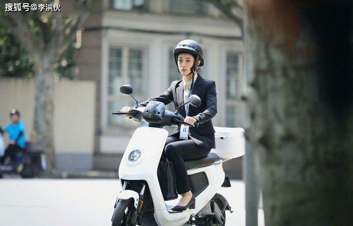 《安家》狗血剧情还在后面,房似锦生活一团糟,卖房又被打了
