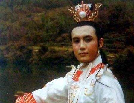 一个不想反省的人,最容易成为不可救药的人