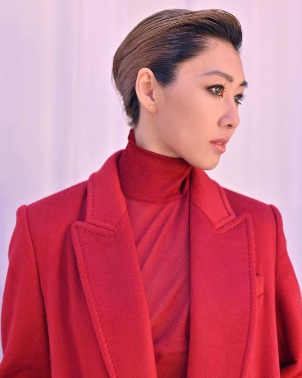 转战内地吸金成功并荣登福布斯 TVB双料视后如今身家随时过亿
