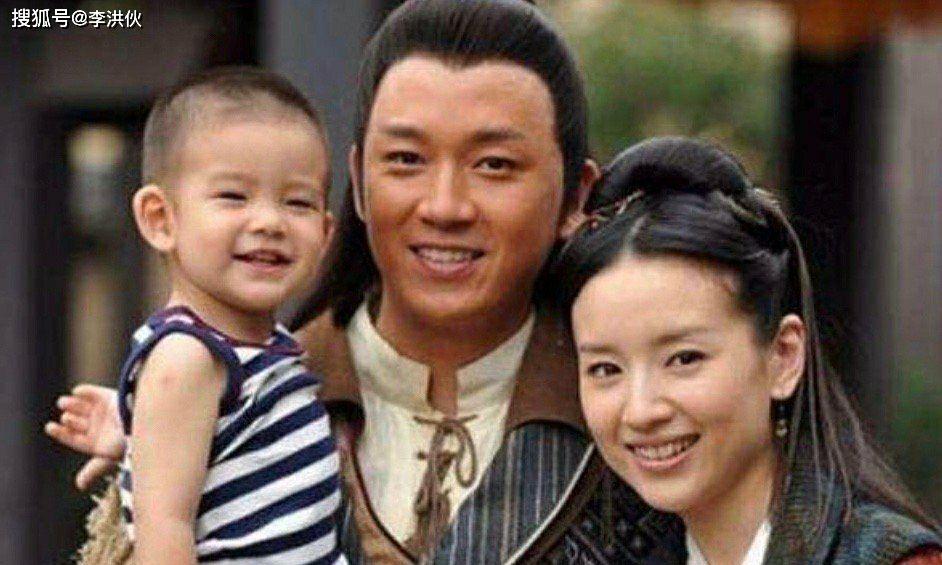 董洁被曝与圈外男友结婚,且育有一女,工作人员正面回应:假的