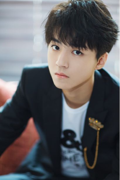 千玺新节目成绩亮眼,资源代言一骑绝尘,TFBOYS差距又拉开