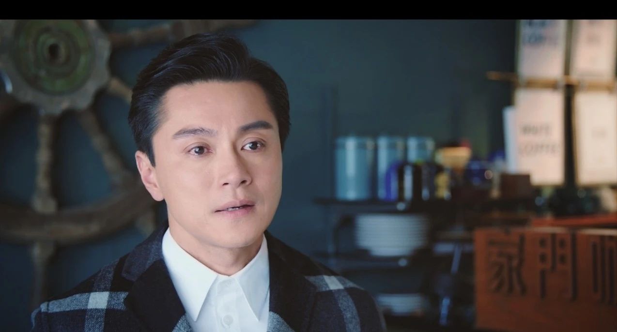TVB亿万“驸马爷”靠《法证4》翻身,为妻戒18年烟瘾,住岳父豪宅仍交租